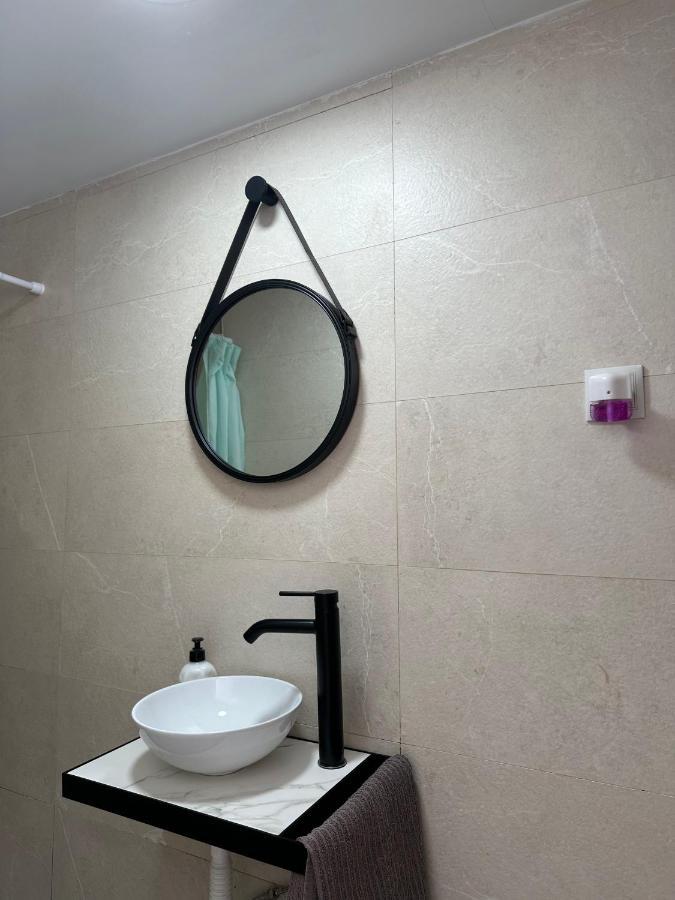 Malaga Inn Apartaments Ngoại thất bức ảnh